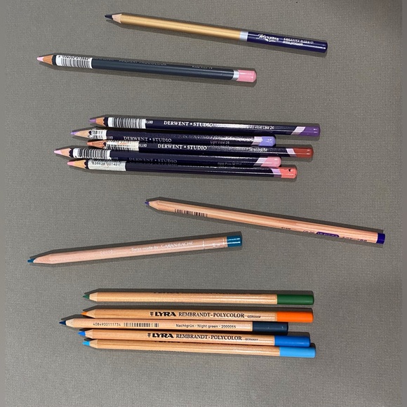 Fifty Prismacolor and some other brands group of Colored Pencils - Picture 5 of 8